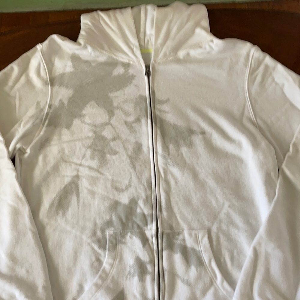 American Eagle sweatshirt with hood.
